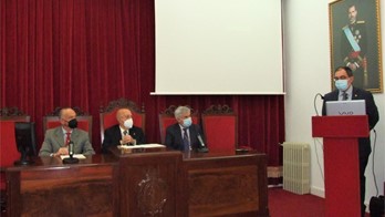 SESIÓN ACADÉMICA PARA RECIBIR COMO ACADÉMICO CORRESPONDIENTE AL DR. FERNANDO J. PONTE HERNANDO