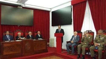 SOLEMNE SESIÓN PÚBLICA DE RECEPCIÓN COMO ACADÉMICO NUMERARIO DEL DR. FERNANDO PONTE HERNANDO
